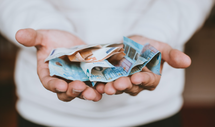 les dons aux associations ont augmenté de 3,6 %