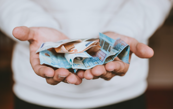 les dons aux associations ont augmenté de 3,6 %