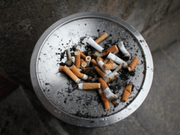 Les ventes de tabac ont chuté de 8,2 % en France en 2025