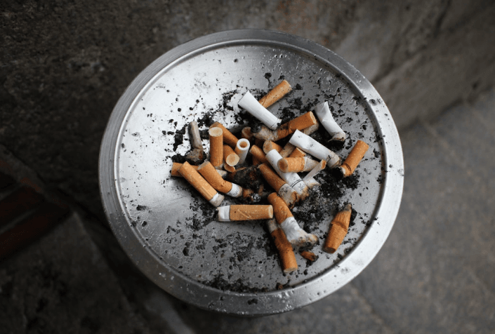 Les ventes de tabac ont chuté de 8,2 % en France en 2025