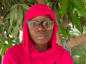 Raheema Auwal-Panti transforme des déchets agricoles en serviettes hygiéniques biodégradables