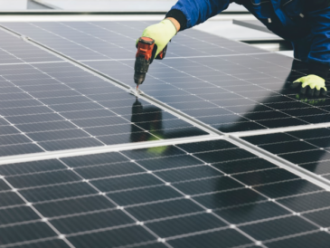 L’énergie solaire dépasse pour la première fois le charbon aux États-Unis