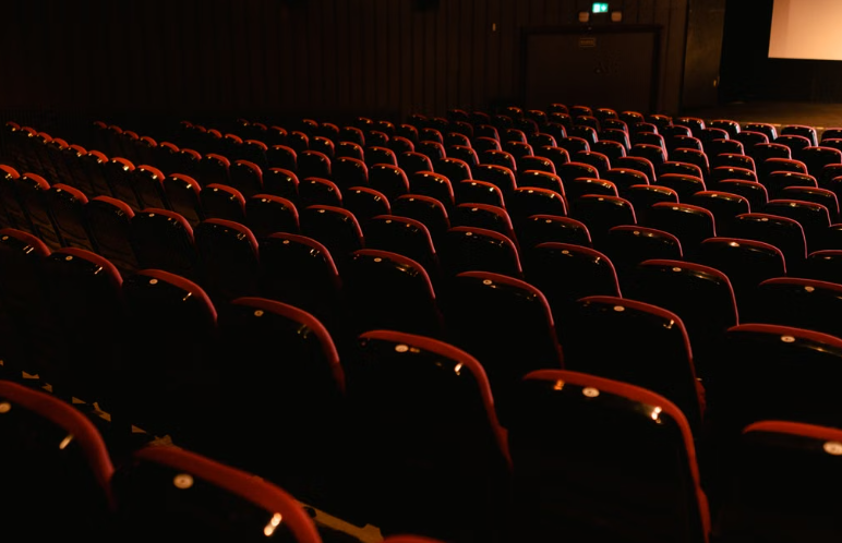 En Suisse, des cinémas offrent des séances gratuites