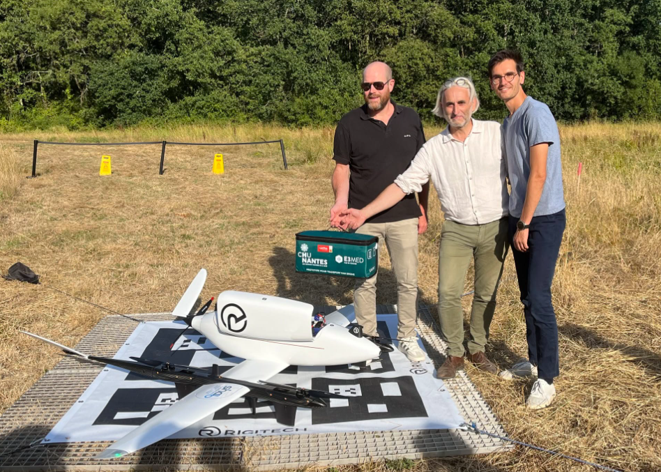 Un drone a transporté un rein sur 60 km lors d’un test entre Nantes et La Roche-sur-Yon.