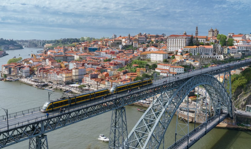 Porto devient la première ville portugaise à offrir des transports publics gratuits à tous ses résidents