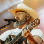 Zac Brown a offert une croisière pour deux à chacun des 35 000 spectateurs de son concert.