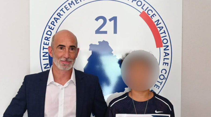 À Dijon, un adolescent ayant rapporté 800 euros trouvés dans un buisson a récupéré la somme un an plus tard.
