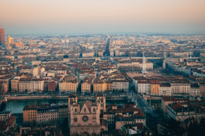 Lyon devient la première ville française à intégrer la chaleur excessive dans les critères de salubrité des logements