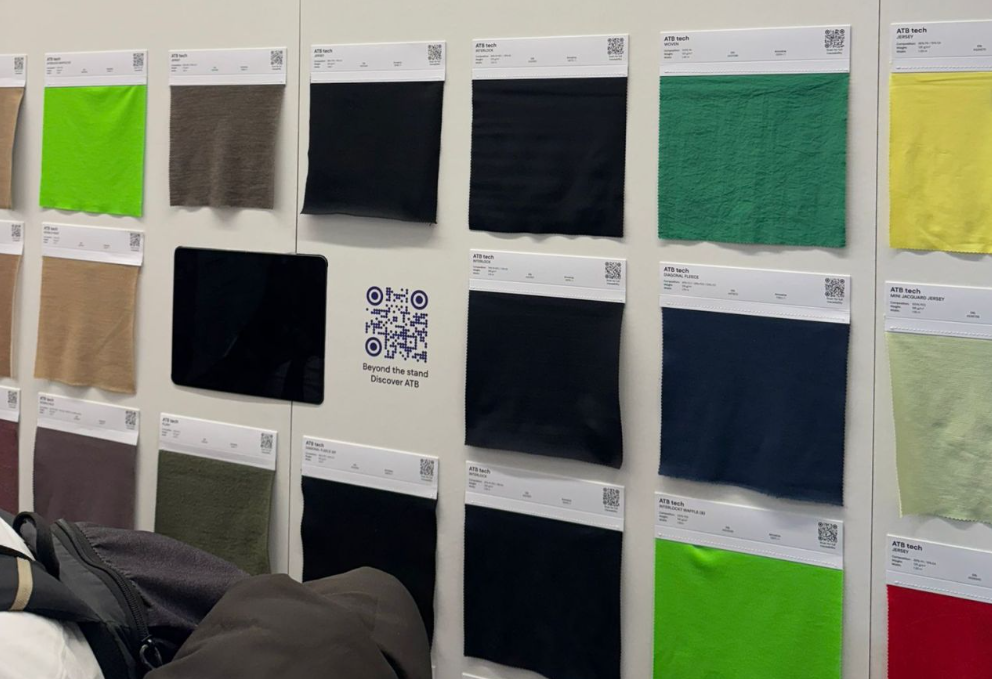 Colorifix produit des colorants grâce à des bactéries et réduit jusqu’à 77 % la consommation d’eau