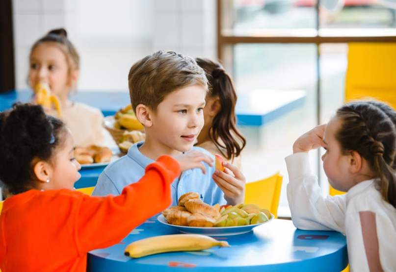 À Saint-Michel, des gagnants de l’EuroMillions financent la rénovation de la cantine scolaire