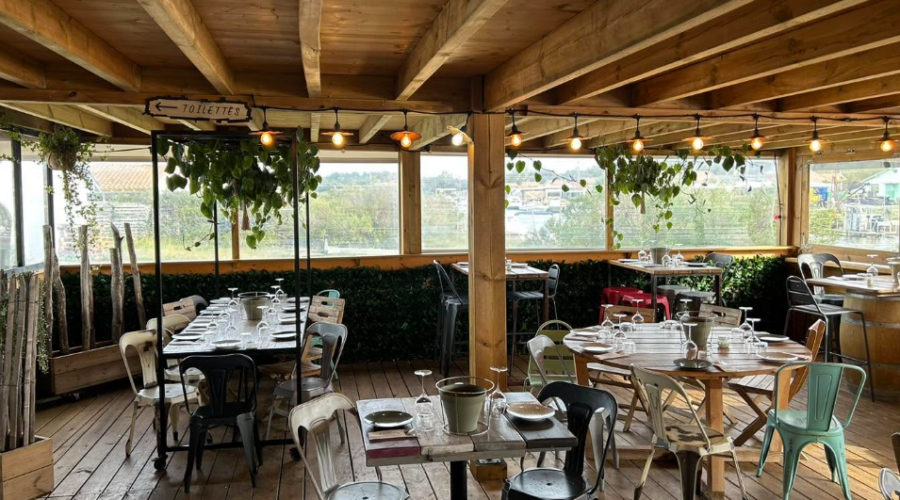 À Arès, un restaurateur a invité 300 pompiers à déjeuner pour les remercier de leur mobilisation lors des incendies en Gironde.