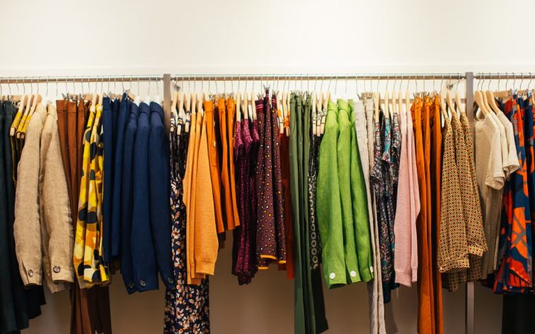 La France instaure un malus contre l’ultra fast-fashion afin de favoriser une mode plus durable