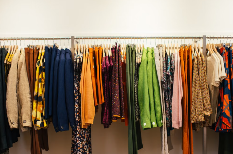 La France instaure un malus contre l’ultra fast-fashion afin de favoriser une mode plus durable
