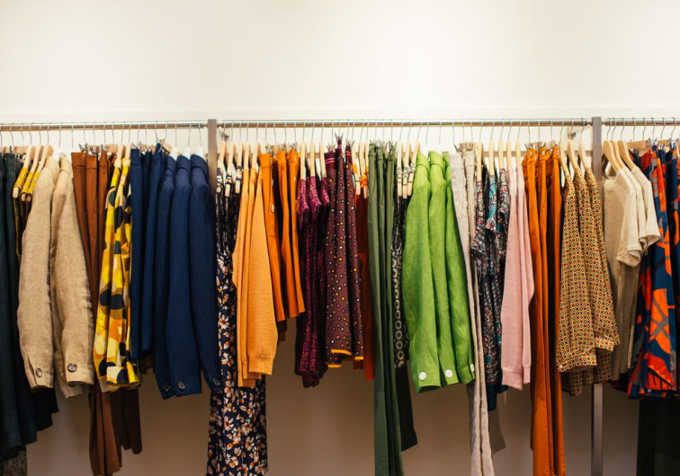 La France instaure un malus contre l’ultra fast-fashion afin de favoriser une mode plus durable