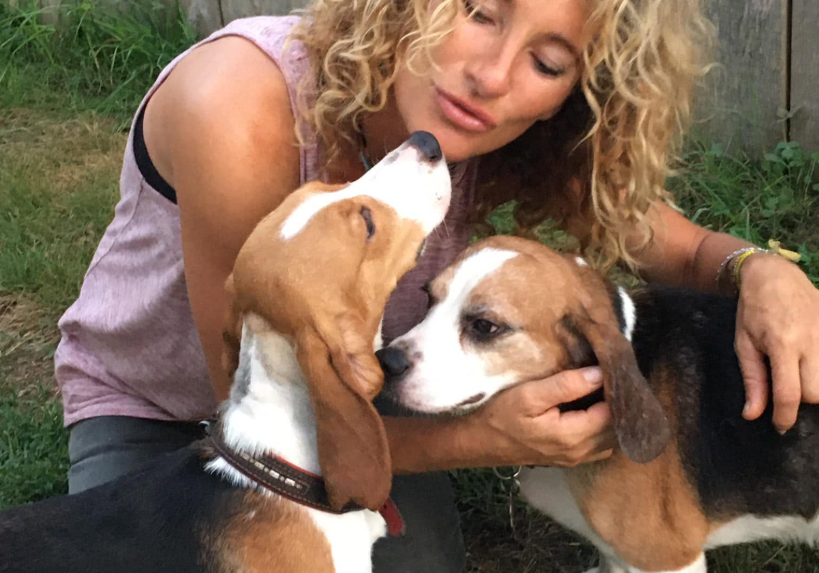 Olivia Hellin a permis à 100 chiens de laboratoire d’échapper à l’euthanasie.