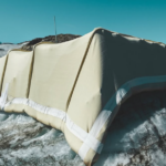 En Suisse, des chercheurs testent des couvertures en laine de mouton pour protéger les glaciers