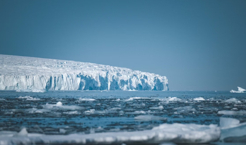 L’Union européenne confirme son opposition aux nouveaux forages pétroliers et gaziers en Arctique