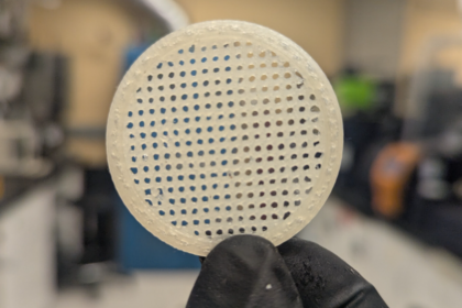 Un filtre imprimé en 3D élimine jusqu’à 90 % des microplastiques