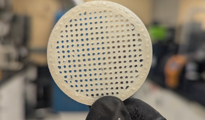 Un filtre imprimé en 3D élimine jusqu’à 90 % des microplastiques