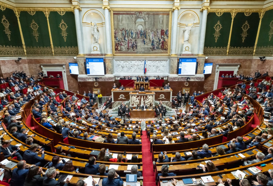L’Assemblée nationale adopte une loi contre les violences sexistes et sexuelles faites aux femmes et aux enfants