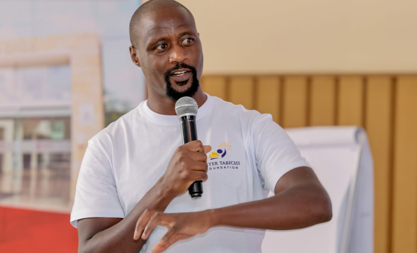 au Kenya, Peter Tabichi fait de l’éducation et de la solidarité une priorité.